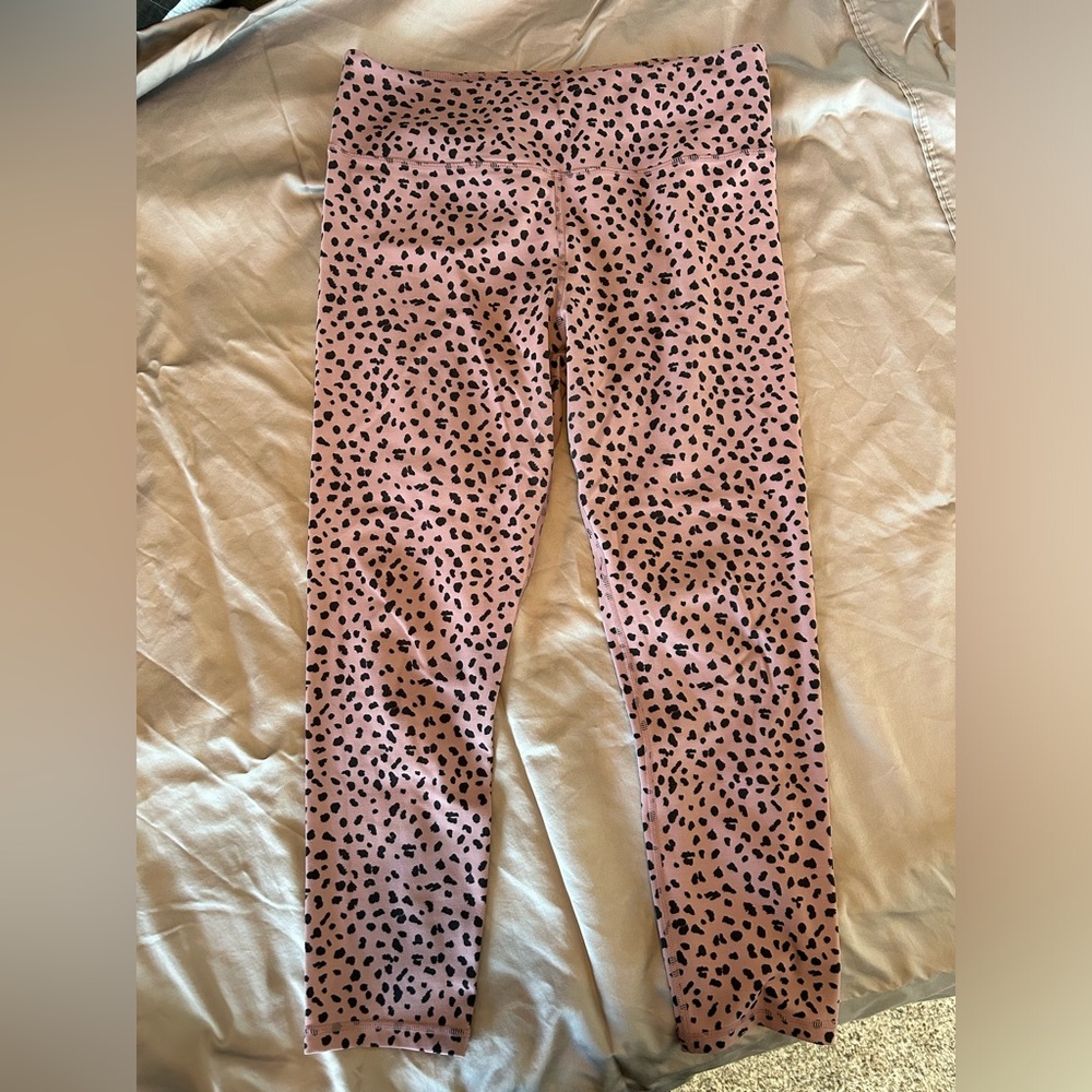 Zyia Active Lilac Jaguar 24” Fit and Free Leggings